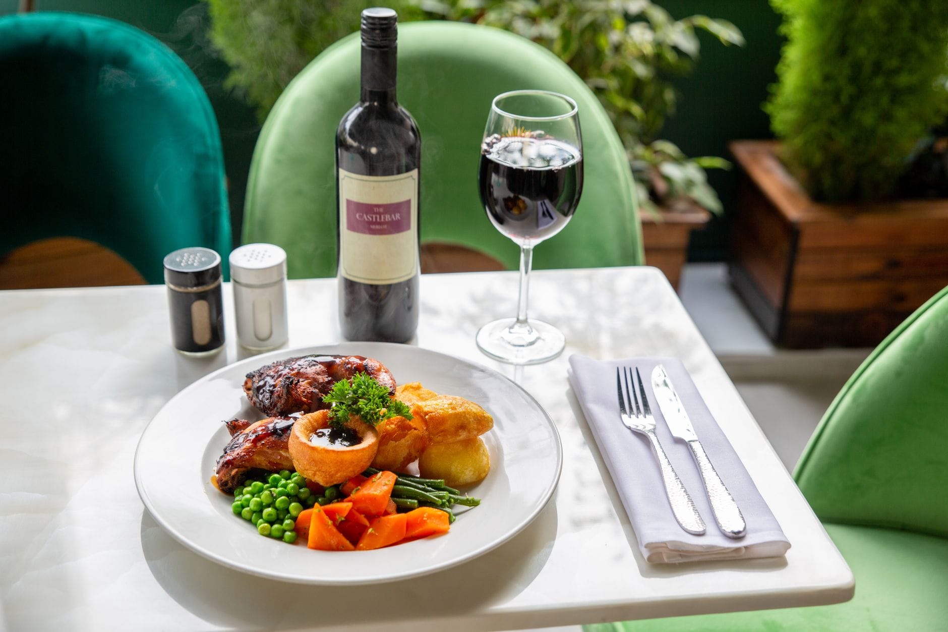 Jak czytać brytyjskie pubowe menu: od Sunday roast po puddingi i piwa rzemieślnicze Jak czytać brytyjskie pubowe menu: od Sunday roast po puddingi i piwa rzemieślnicze